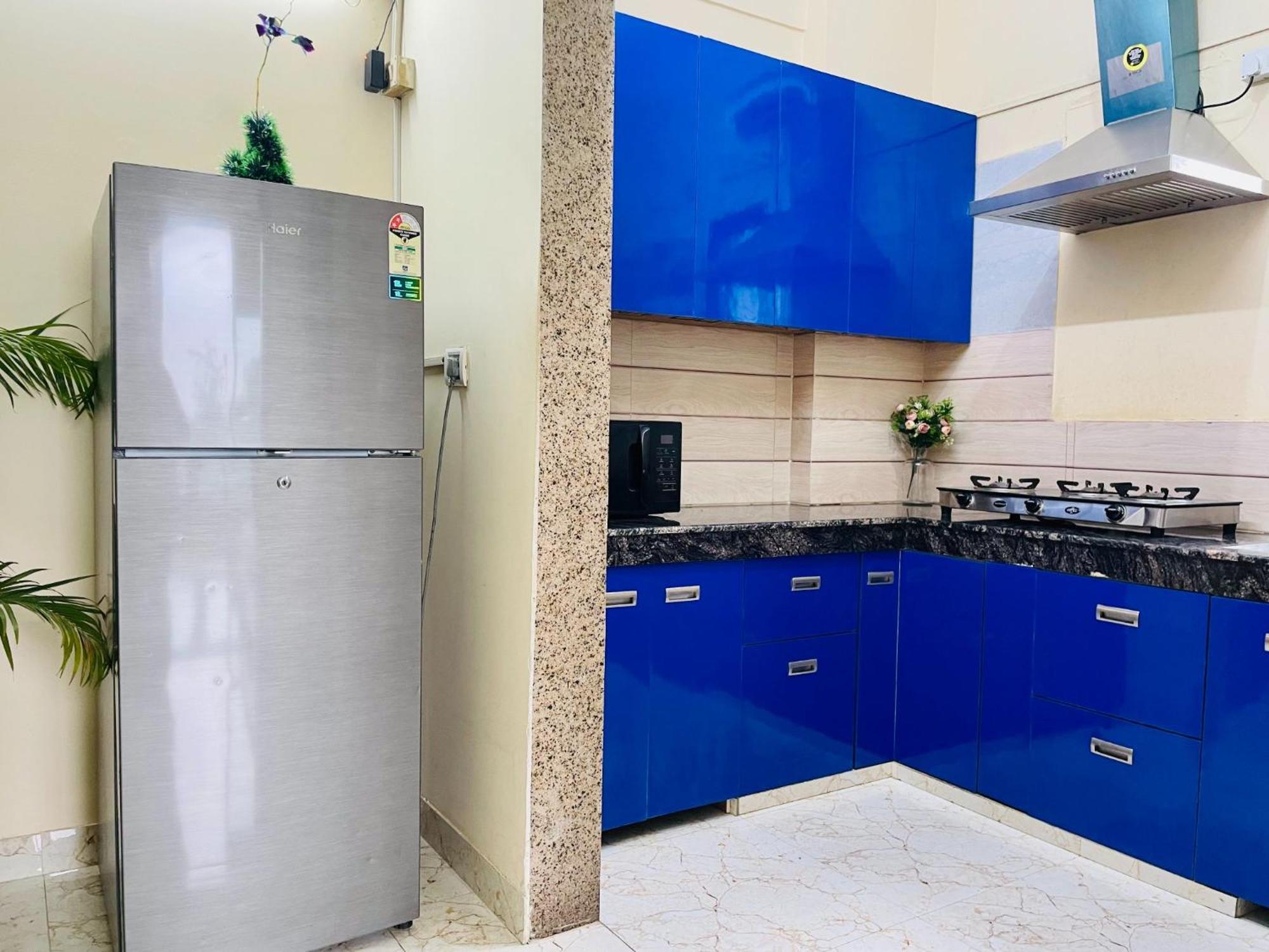 Olive Service Apartments - Golf Course Road Гургаон Экстерьер фото