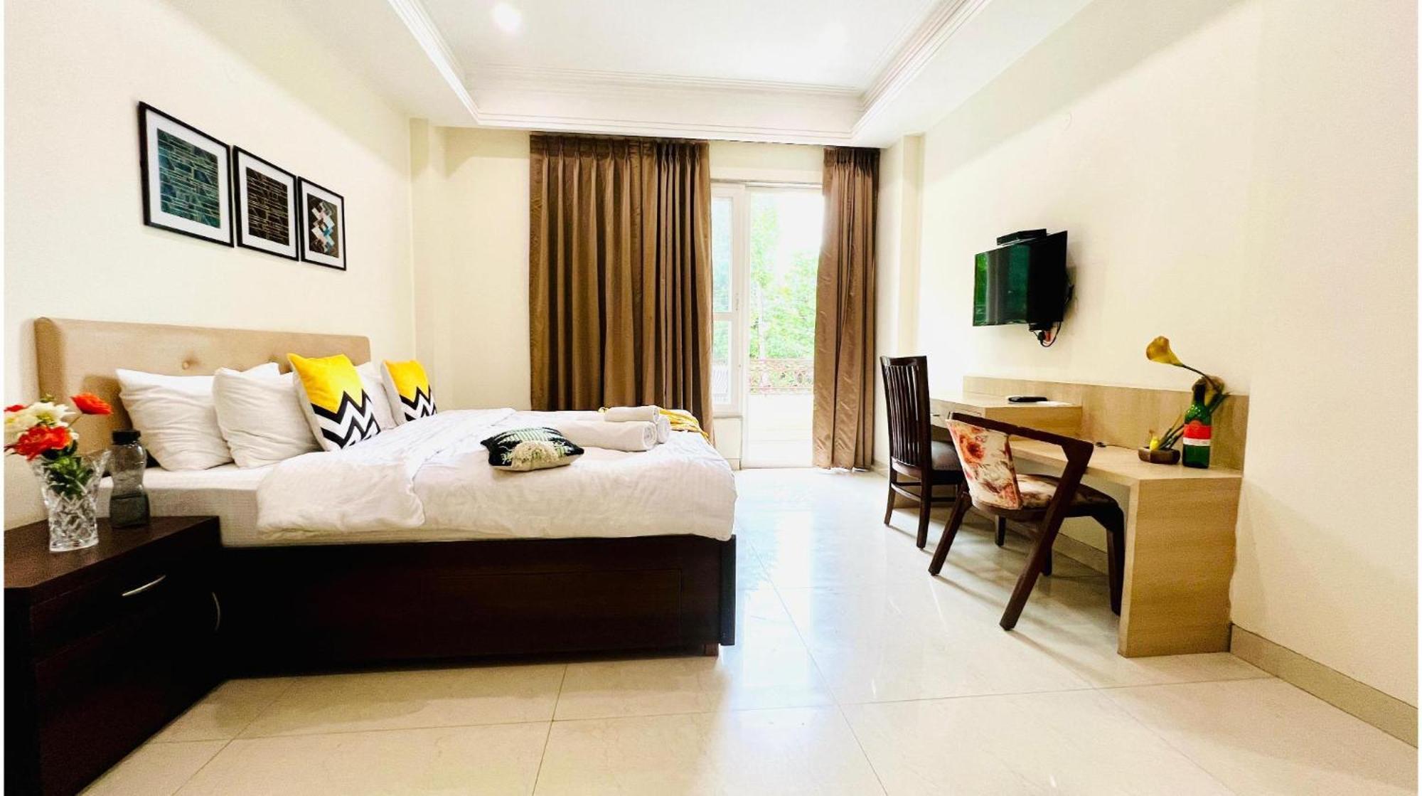 Olive Service Apartments - Golf Course Road Гургаон Экстерьер фото