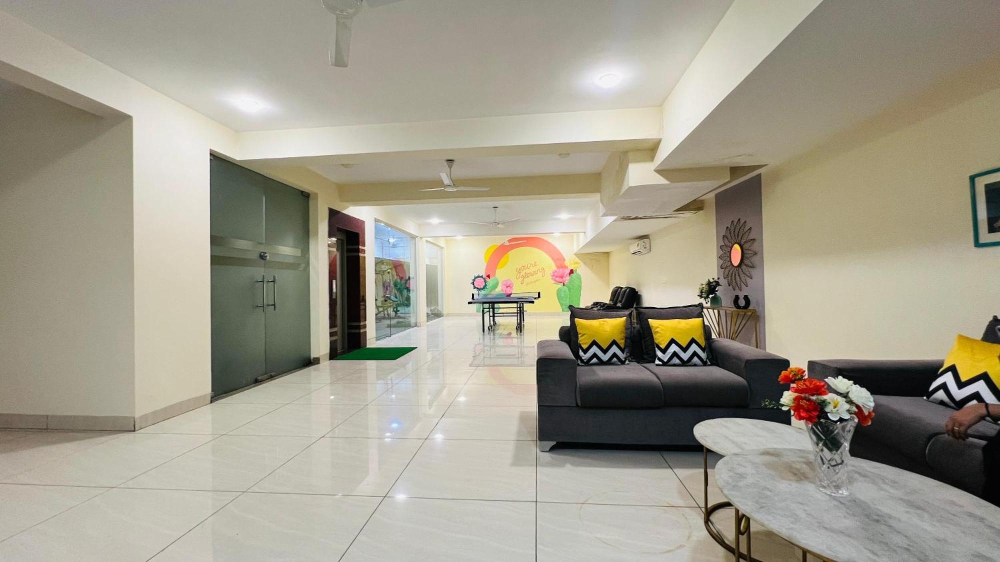 Olive Service Apartments - Golf Course Road Гургаон Экстерьер фото